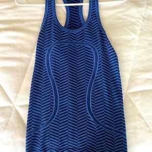 Lululemon tank top